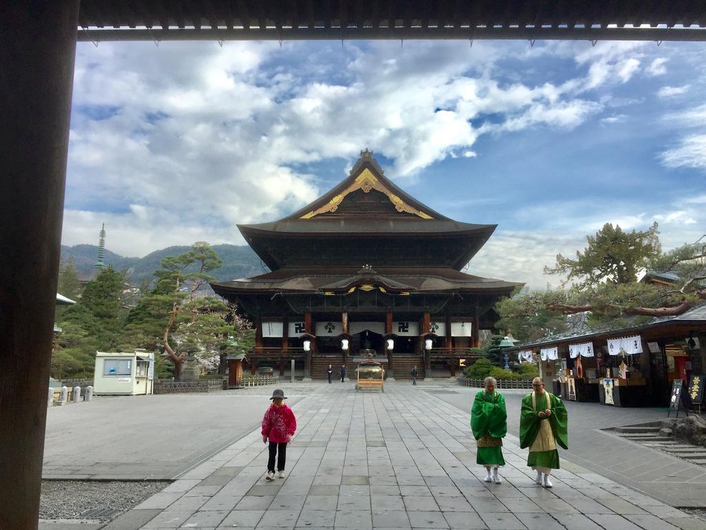 外国人専用の มิตรภาพfriendship ゲストハウス Nagano Eksteriør billede